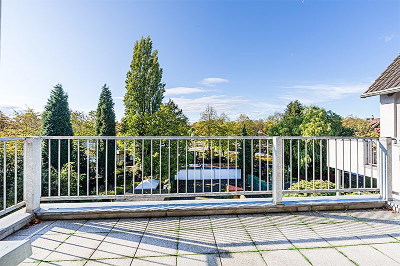 Immobilienangebot - Gelsenkirchen - Alle - Schöne Dachgeschosswohnung mit einer Terrasse!