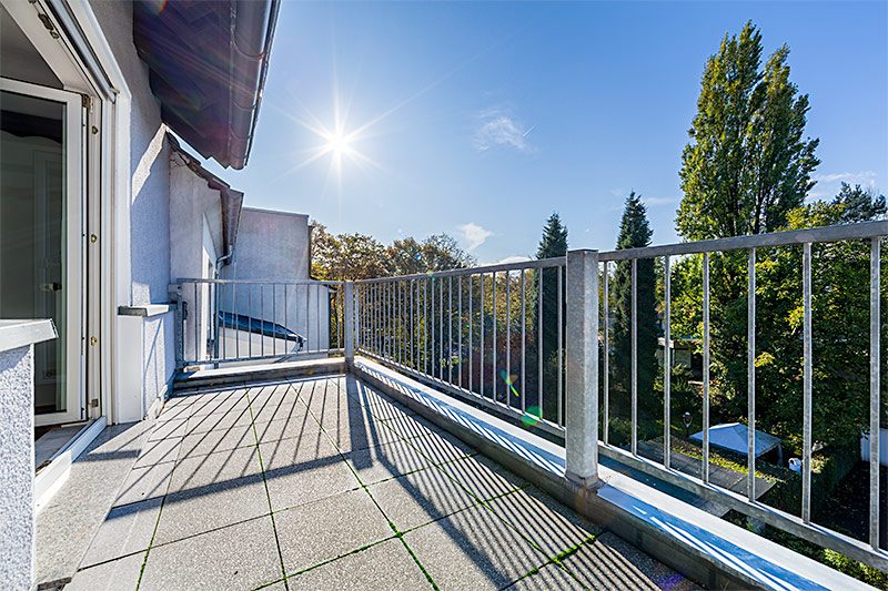 Immobilienangebot - Gelsenkirchen - Alle - Schöne Dachgeschosswohnung mit einer Terrasse!