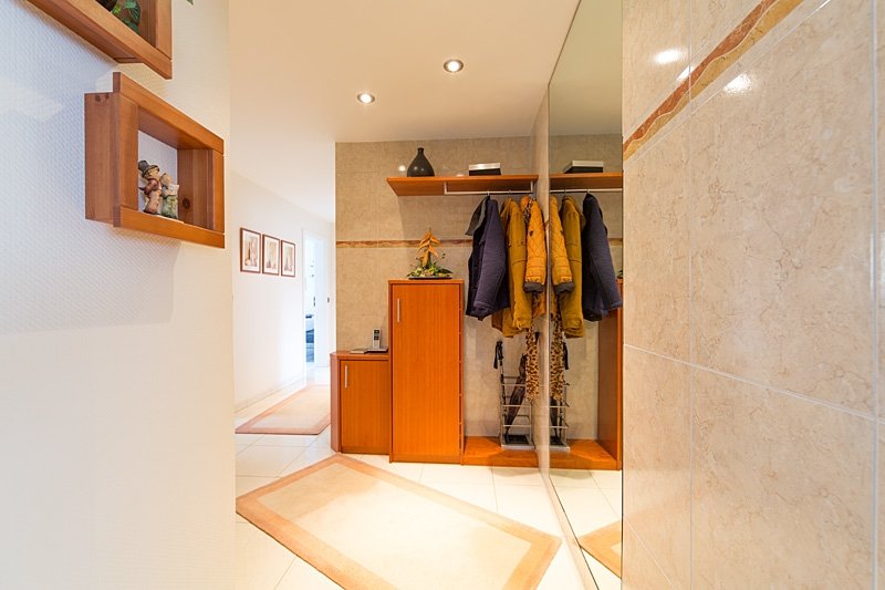 Immobilienangebot - Gelsenkirchen - Alle - Geräumige, komplett renovierte Mietwohnung mit Balkon!