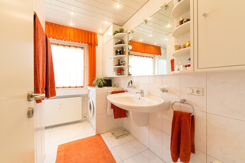 Immobilienangebot - Gelsenkirchen - Alle - Geräumige, komplett renovierte Mietwohnung mit Balkon!
