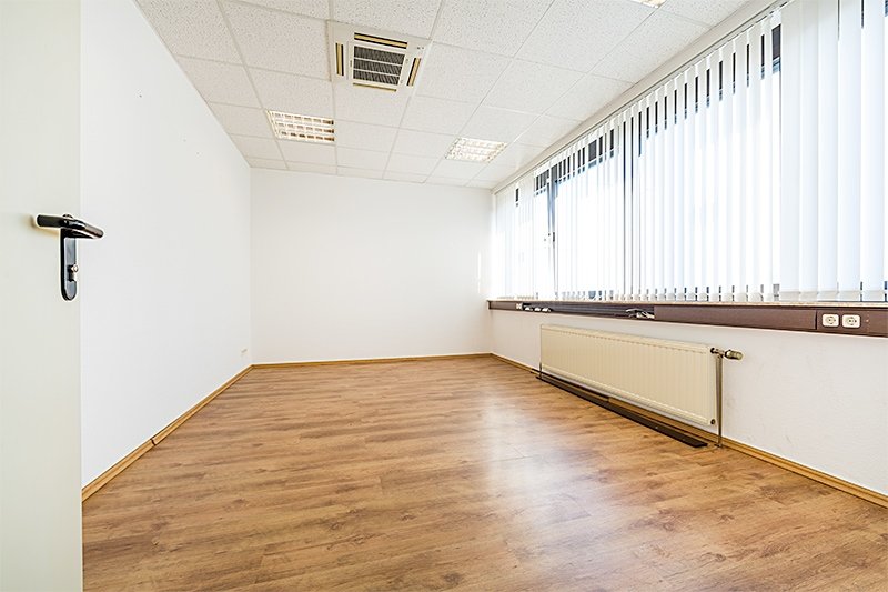 Immobilienangebot - Gelsenkirchen - Alle - Komplettes Bürohaus im Gewerbegebiet!