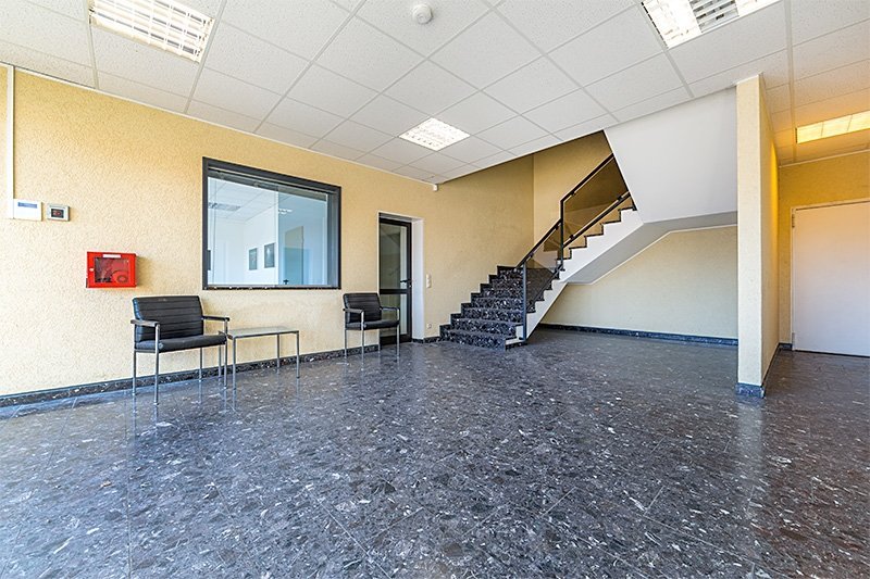 Immobilienangebot - Gelsenkirchen - Alle - Komplettes Bürohaus im Gewerbegebiet!
