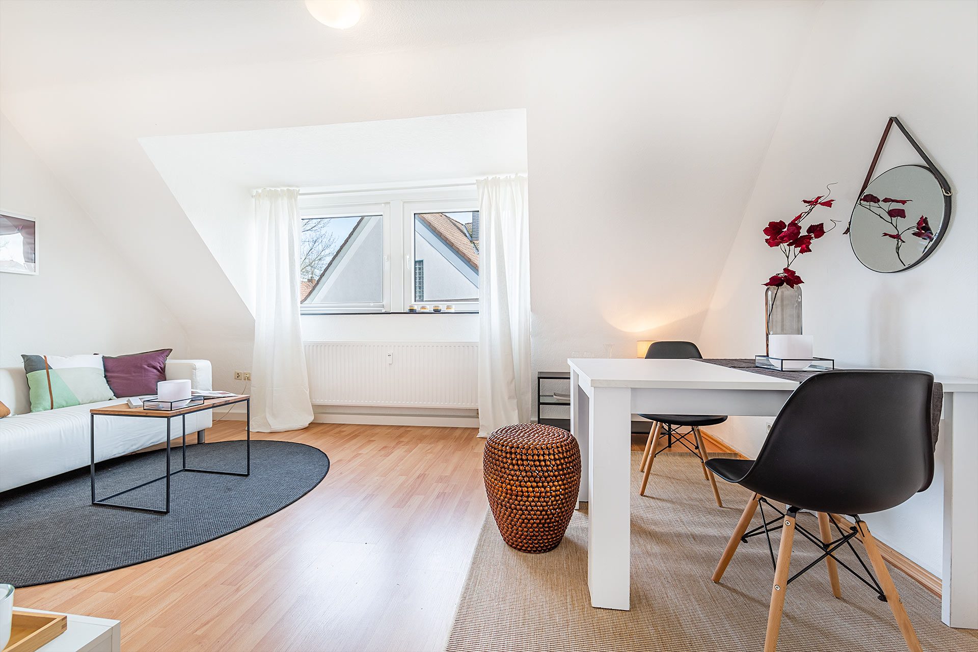 Immobilienangebot - Gelsenkirchen - Alle - Schöne, frisch renovierte Dachgeschosswohnung in Heßler!