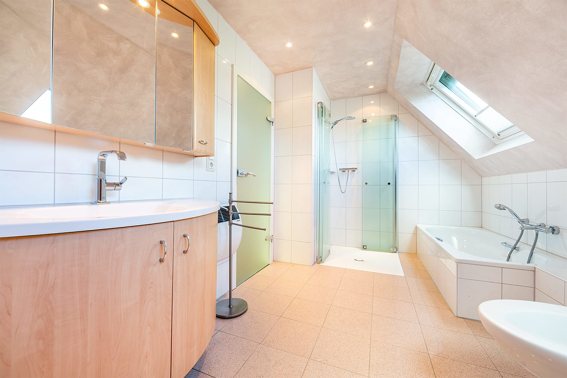 Immobilienangebot - Herten - Alle - Altes Mühlengebäude mit Lagerhallen, Garagen und Bauplatz in Herten!