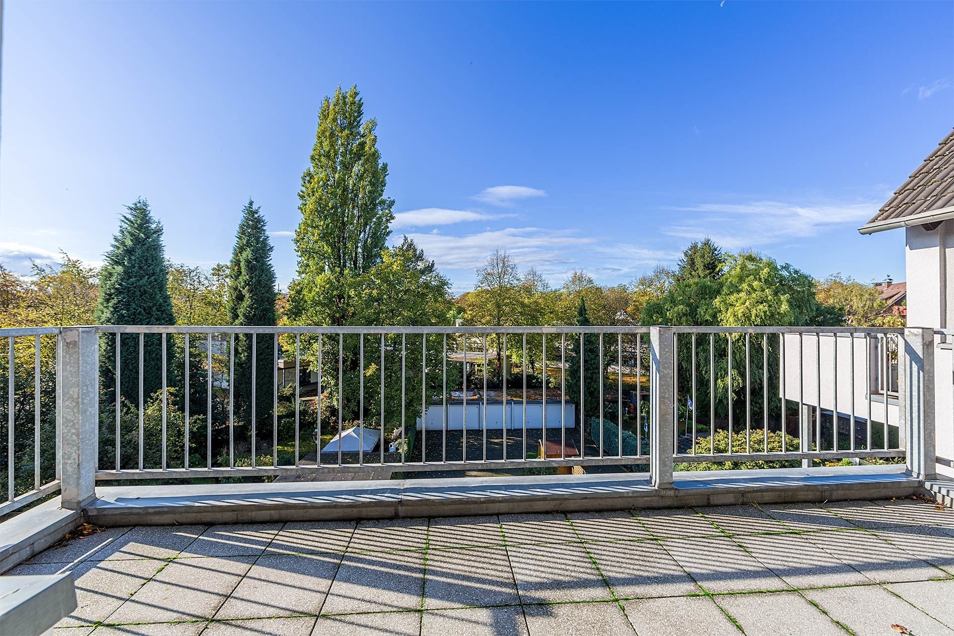 Immobilienangebot - Gelsenkirchen - Alle - Schöne Maisonette-Wohnung mit großer Terrasse! – www.HUNDT.IM