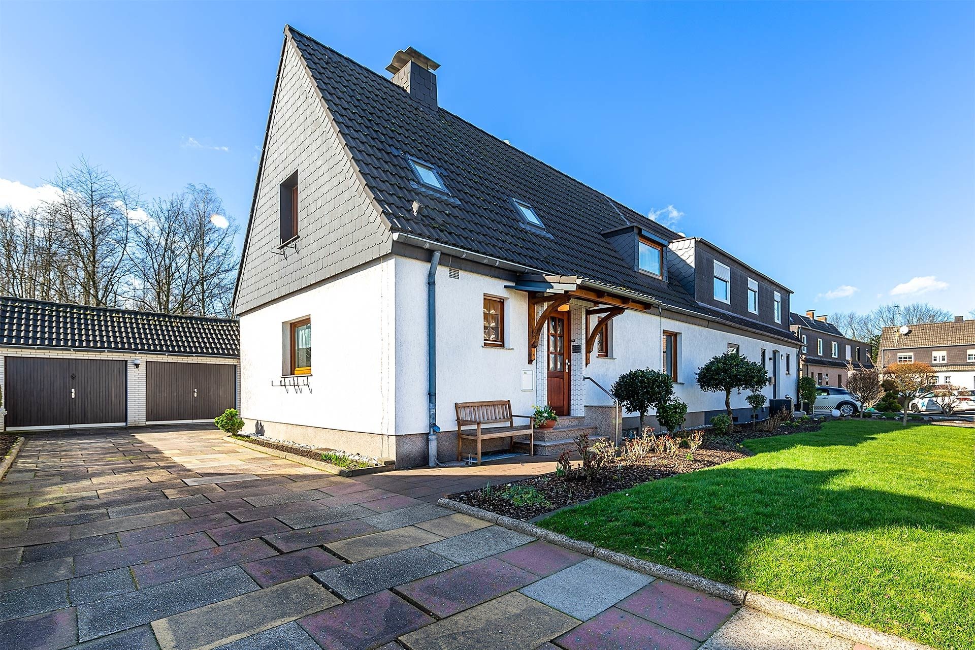 Immobilienangebot - Gelsenkirchen - Alle - Einzigartige Doppelhaushälfte mit großem Garten in Gelsenkirchen-Heßler