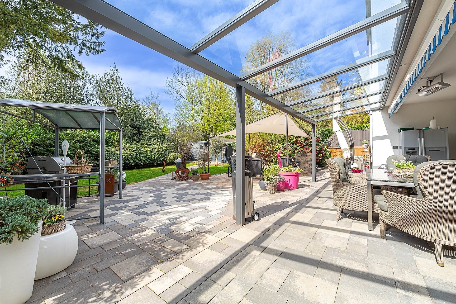 Immobilienangebot - Gelsenkirchen - Alle - Repräsentativ, stilvoll und viele Extras – in Gelsenkirchen-Buer!