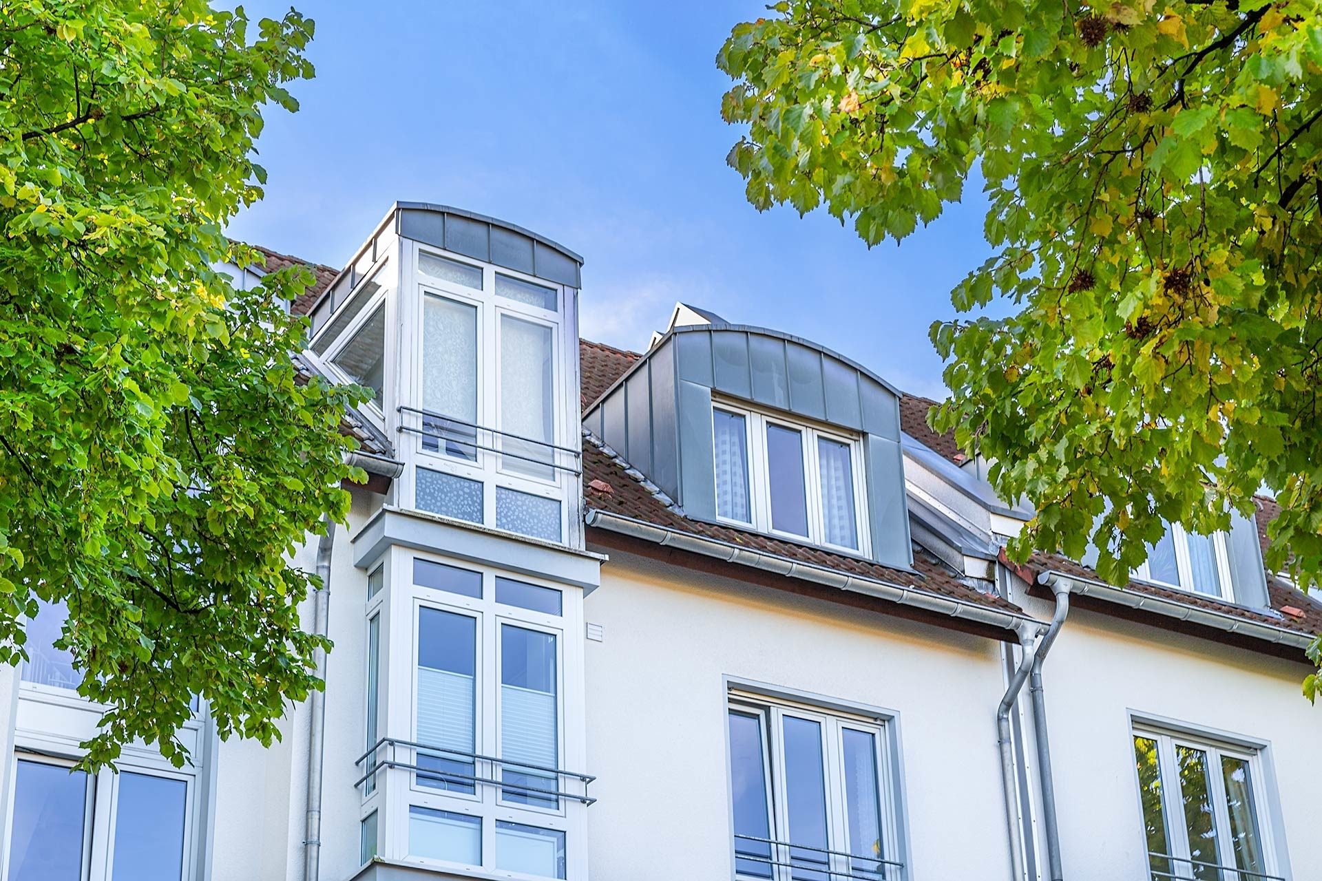 Immobilienangebot - Gelsenkirchen - Wohnungen - Schicke Dachgeschosswohnung mit Terrasse als Kapitalanlage!