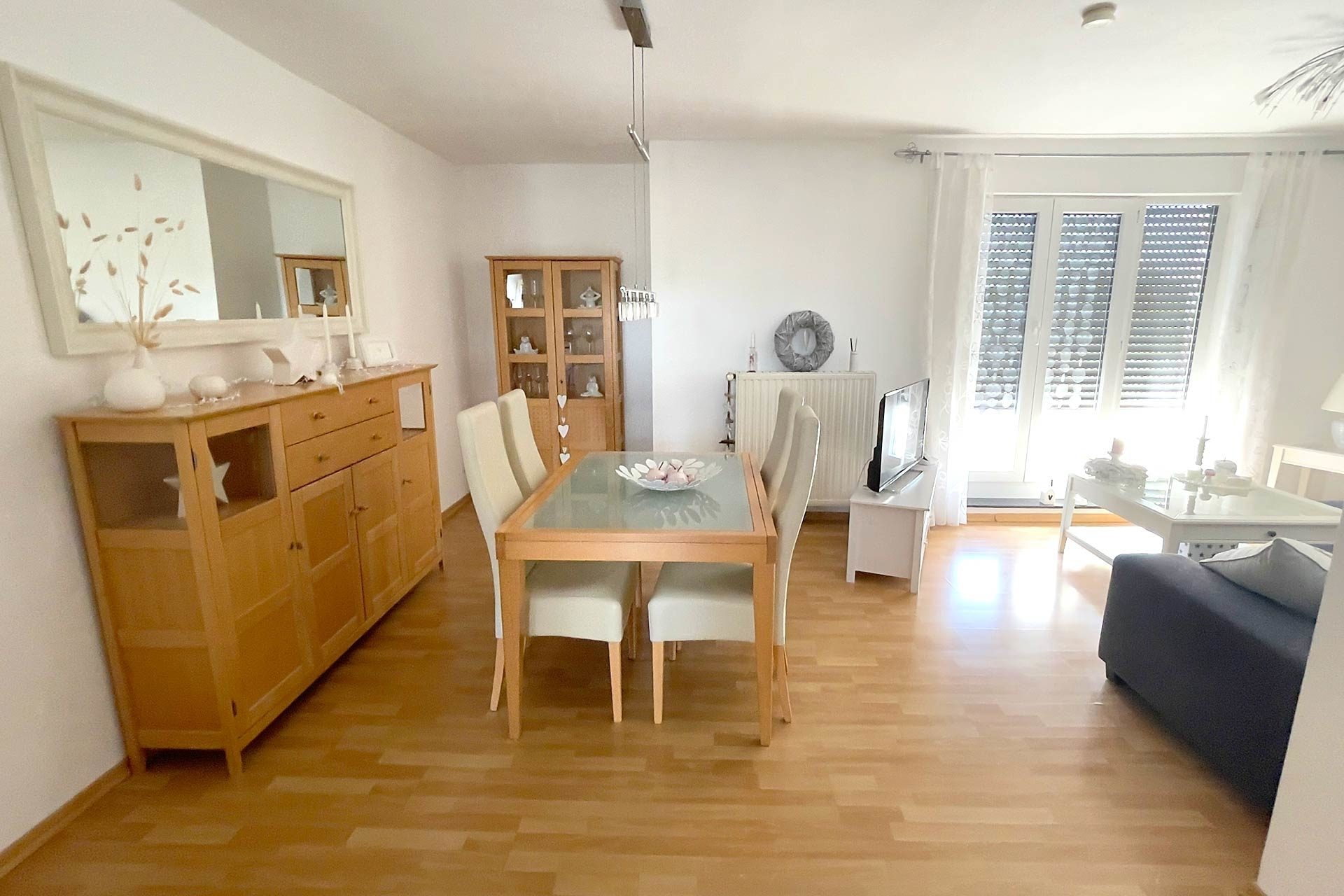 Immobilienangebot - Gelsenkirchen - Wohnungen - Schicke Dachgeschosswohnung mit Terrasse als Kapitalanlage!