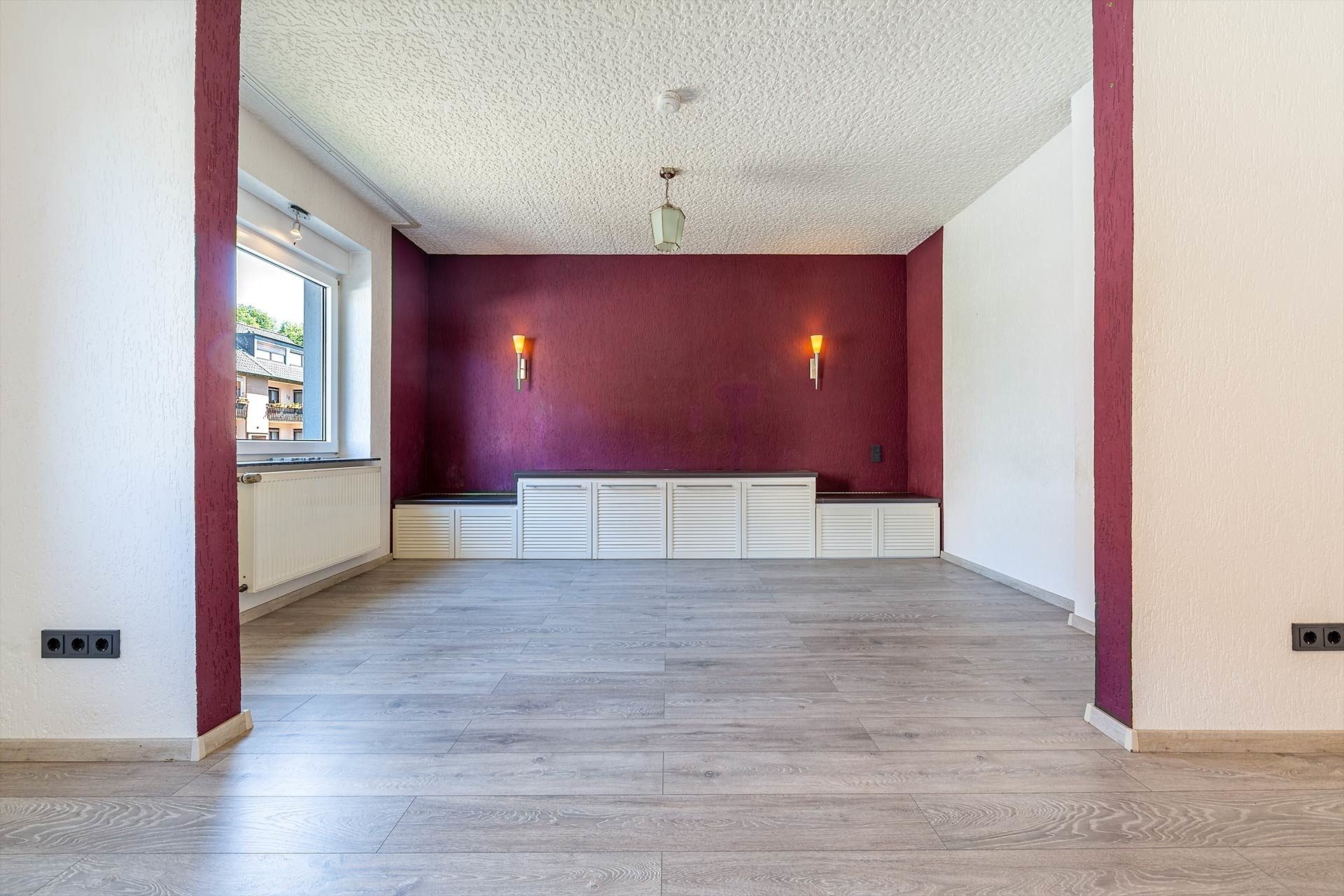 Immobilienangebot - Recklinghausen - Häuser - Harmonie von Innen und Außen: Modernes Zweifamilienhaus mit 2 Terrassen und Garten!