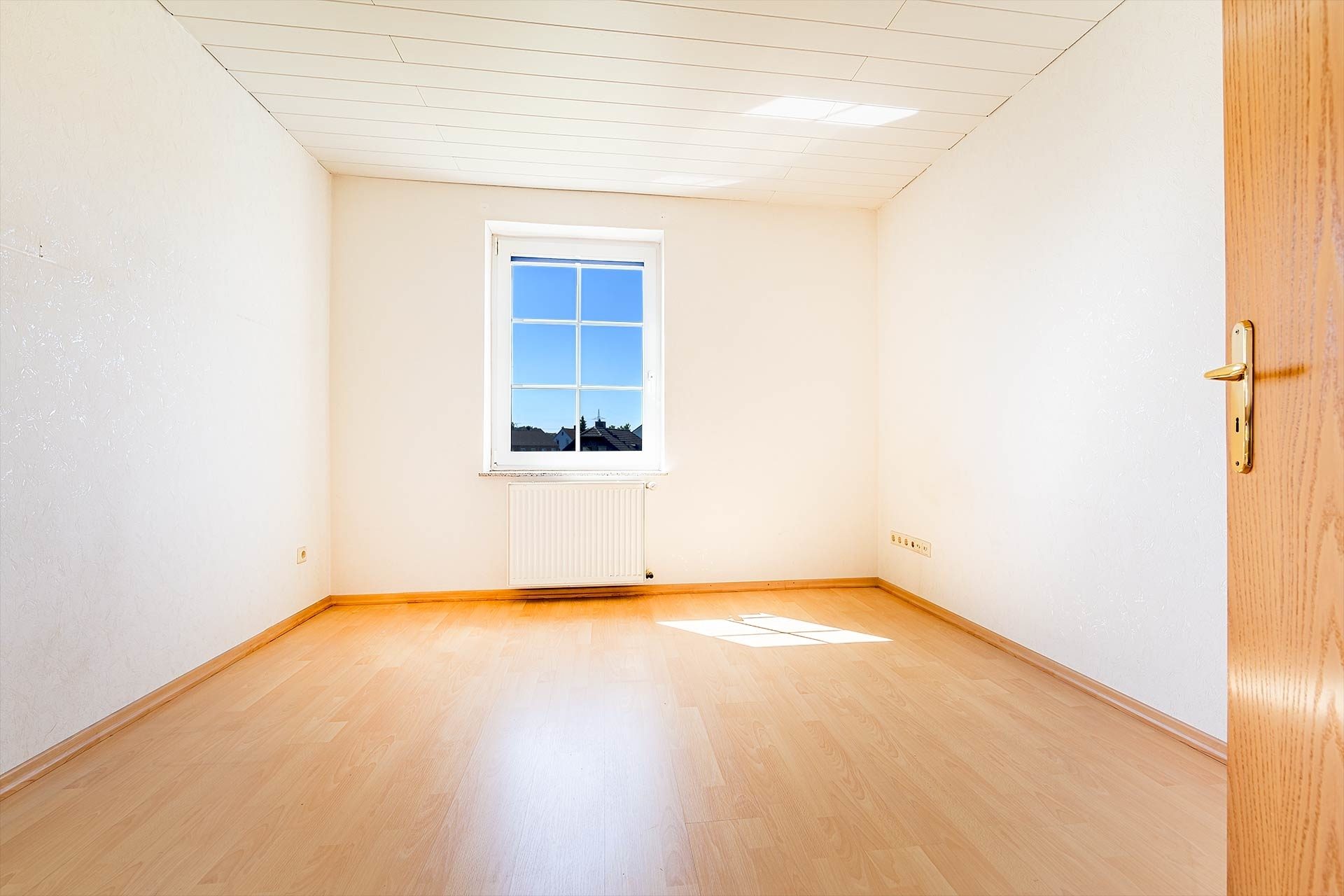 Immobilienangebot - Recklinghausen - Häuser - Harmonie von Innen und Außen: Modernes Zweifamilienhaus mit 2 Terrassen und Garten!