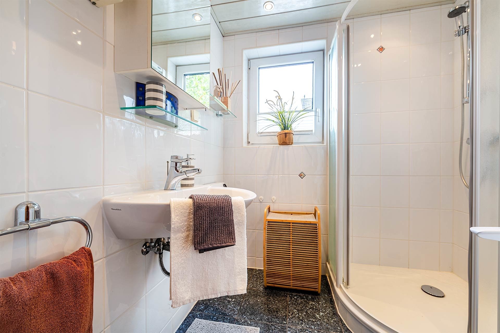 Immobilienangebot - Essen - Alle - Erleben Sie historischen Charme und moderne Bequemlichkeit! – www.HUNDT.IM