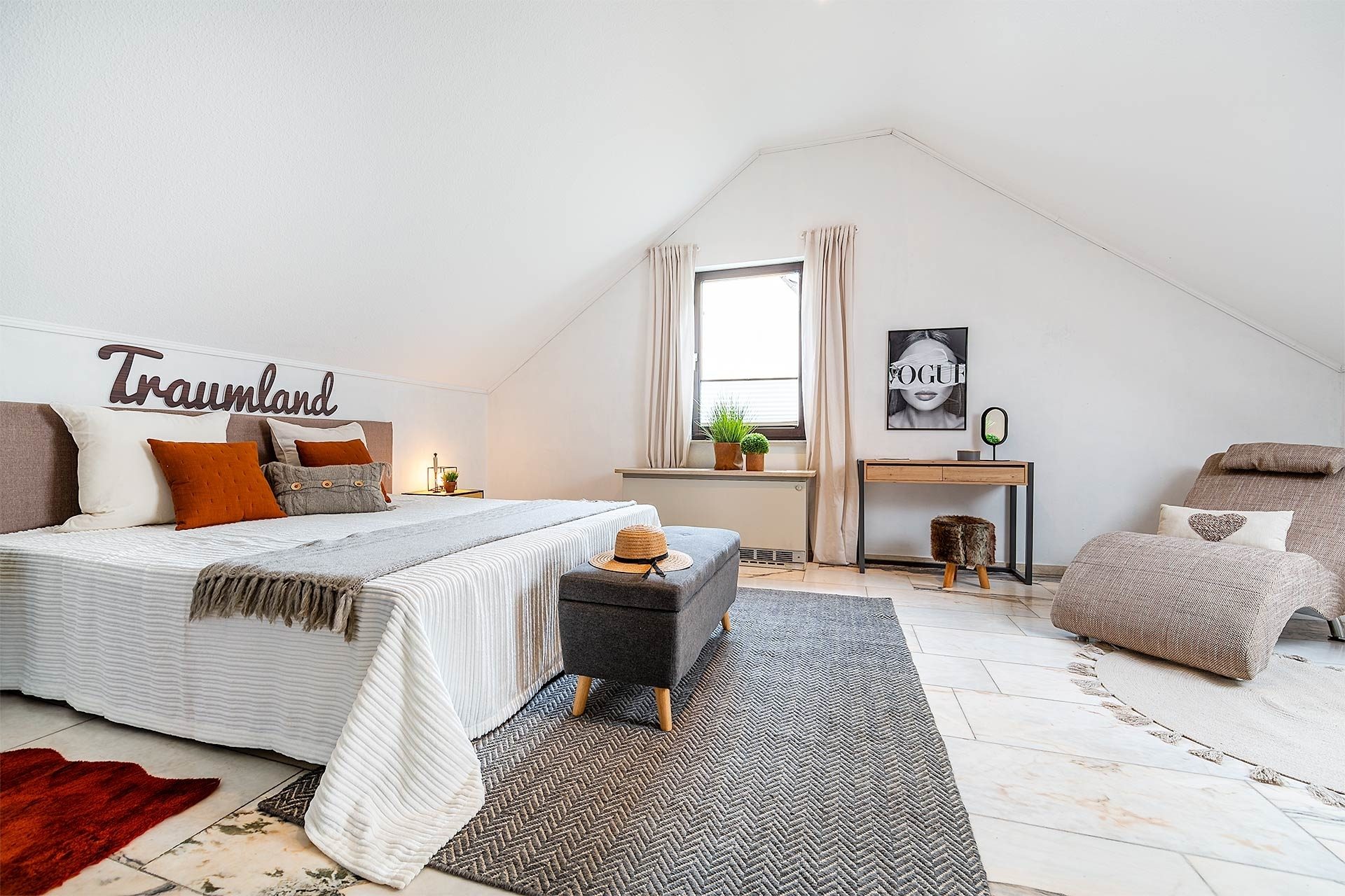 Immobilienangebot - Essen - Alle - Erleben Sie historischen Charme und moderne Bequemlichkeit! – www.HUNDT.IM