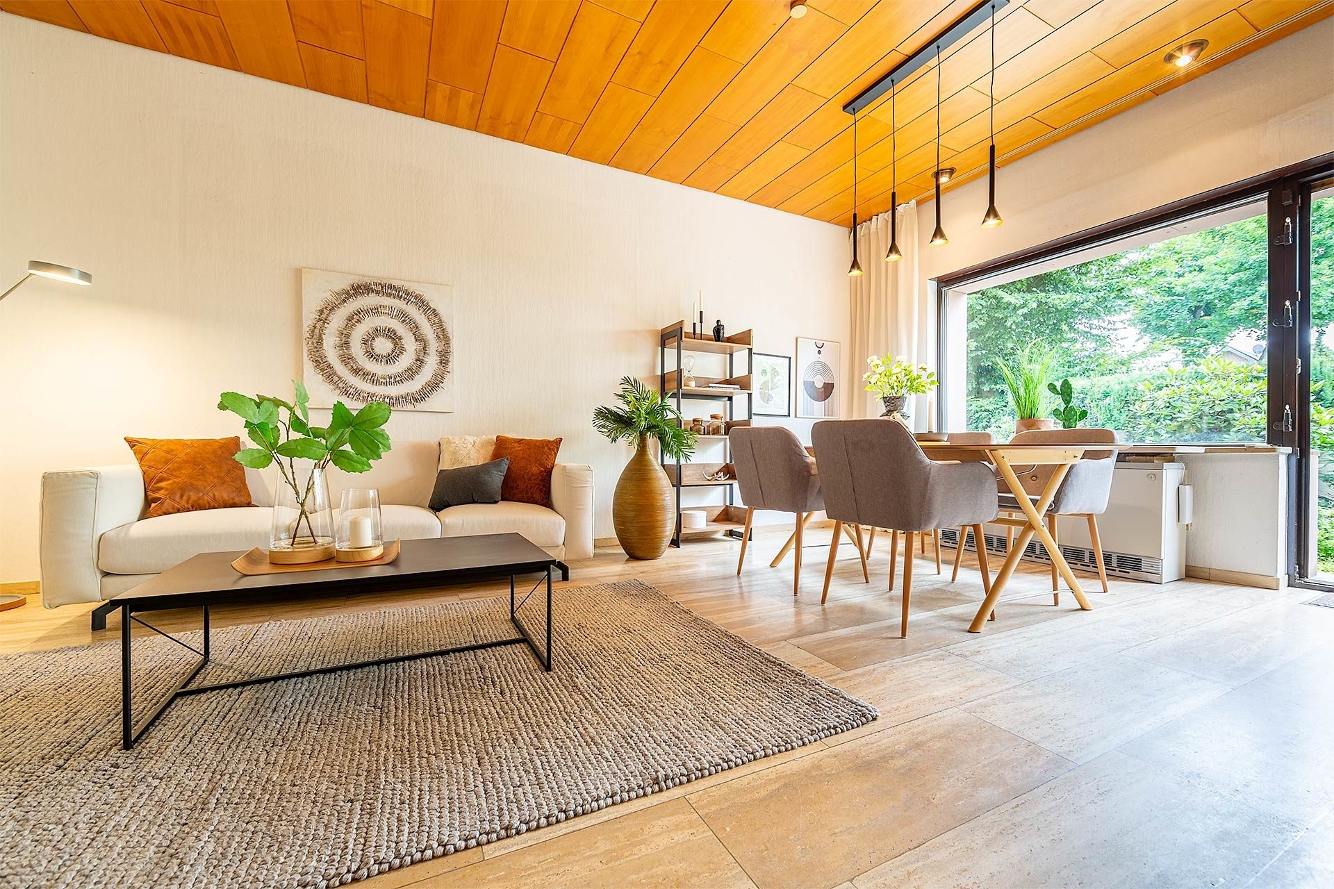 Immobilienangebot - Essen - Alle - Erleben Sie historischen Charme und moderne Bequemlichkeit! – www.HUNDT.IM