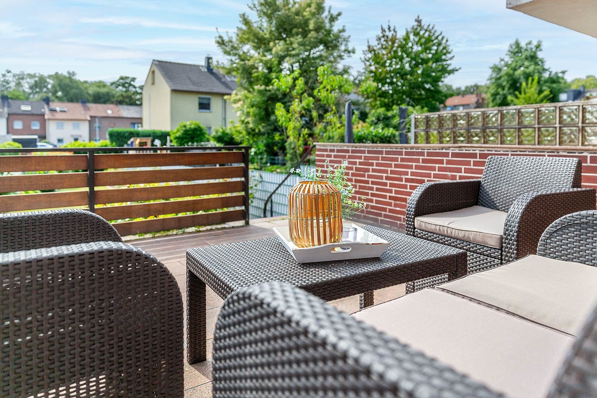 Immobilienangebot - Gelsenkirchen - Häuser - Ihr Wohlfühlort: Gemütlich, mit zwei Garagen & großer Terrasse! – www.HUNDT.IM
