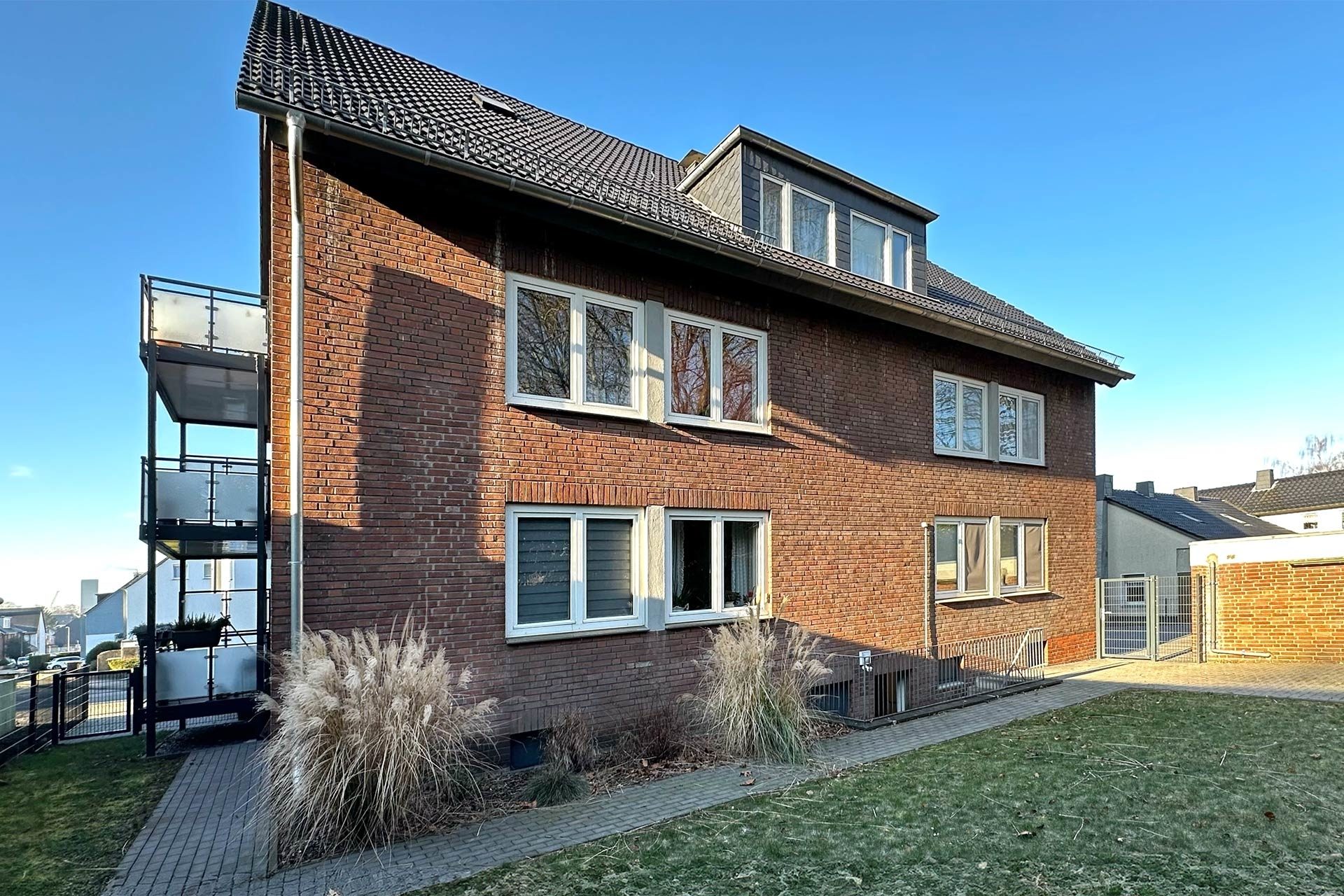 Immobilienangebot - Herten - Alle - Schön renovierte Mietwohnung mit Balkon in Herten-Westerholt! – www.HUNDT.IM