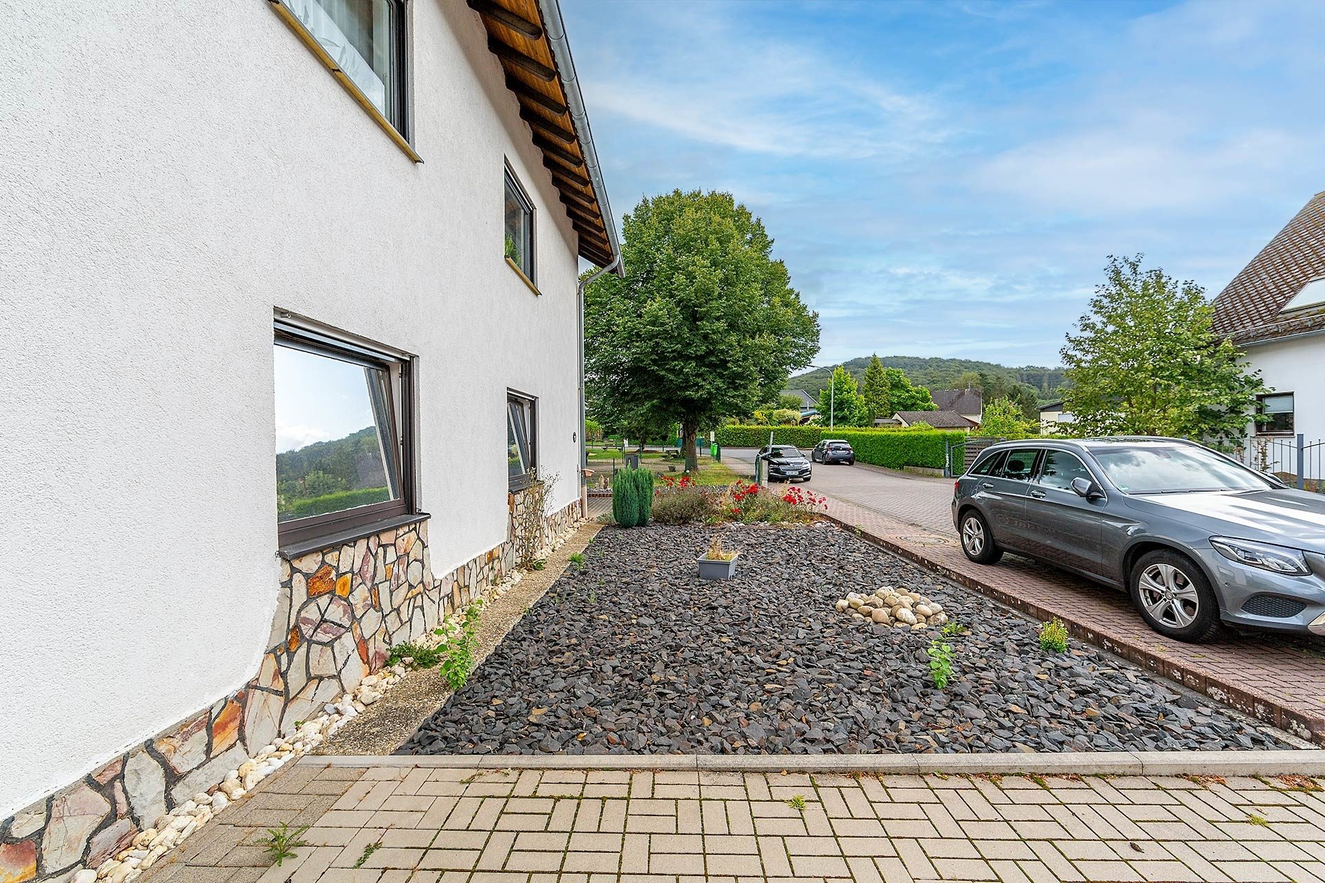 Immobilienangebot - Ellenhausen - Häuser - Zweifamilienhaus in ruhiger und idyllischer Lage im Westerwald!