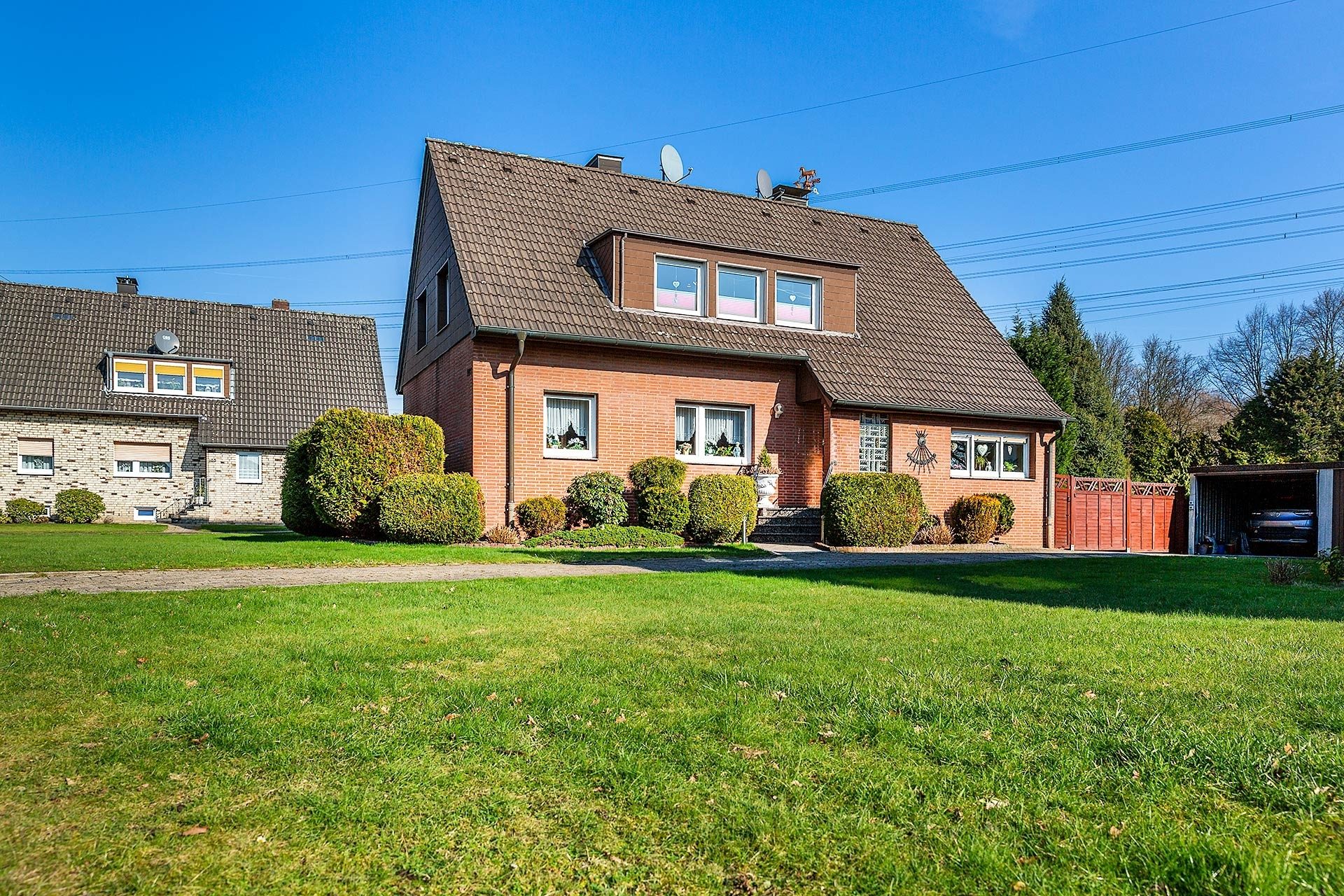 Immobilienangebot - Gelsenkirchen - Häuser - Seltene Gelegenheit – Freistehendes Einfamilienhaus mit flexiblem Wohnkonzept! – www.HUNDT.IM
