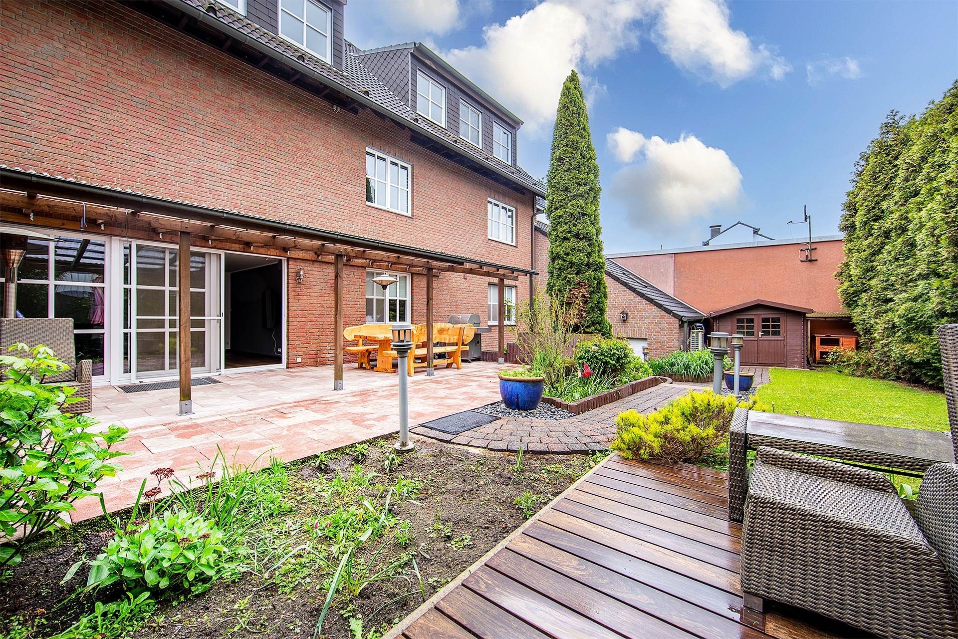 Immobilienangebot - Gelsenkirchen - Häuser - Wohn- und Geschäftshaus mit exklusiver Eigentümerwohnung in Gelsenkirchen-Resse