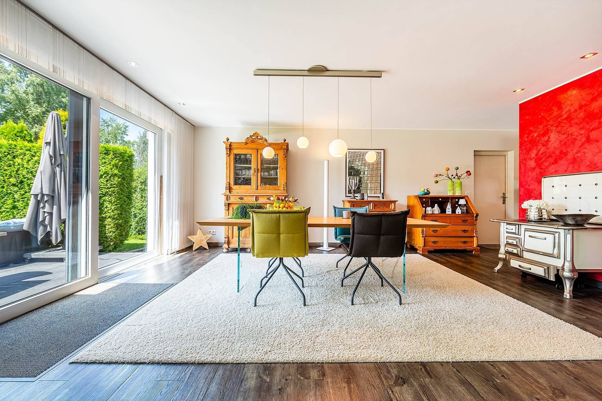 Immobilienangebot - Gelsenkirchen - Häuser - Einfamilienhaus mit ELW und moderner Technik – PV-Anlage, Wärmepumpe, Klimaanlage! – www.HUNDT.IM