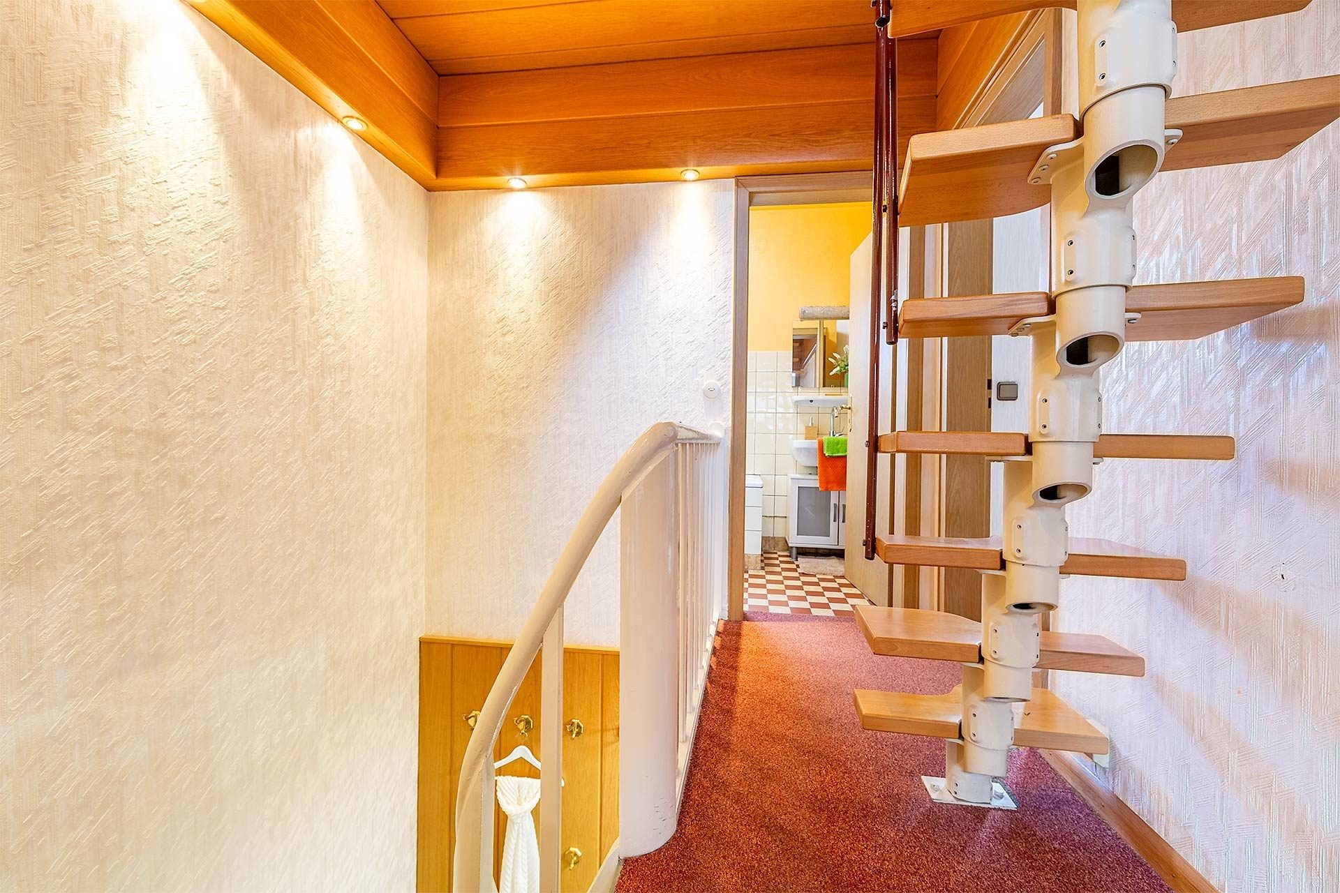 Immobilienangebot - Gelsenkirchen - Häuser - Gemütliches Reihenhaus für die kleine Familie in Schalke! – HUNDT.IM