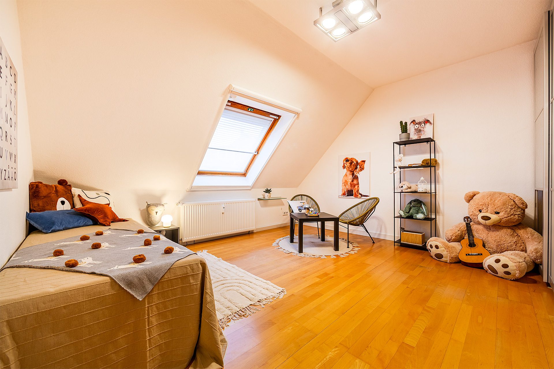 Immobilienangebot - Gelsenkirchen - Wohnungen - Raum, Licht und Atmosphäre – großzügige Maisonette mit eigener Dachloggia! – HUNDT.IM