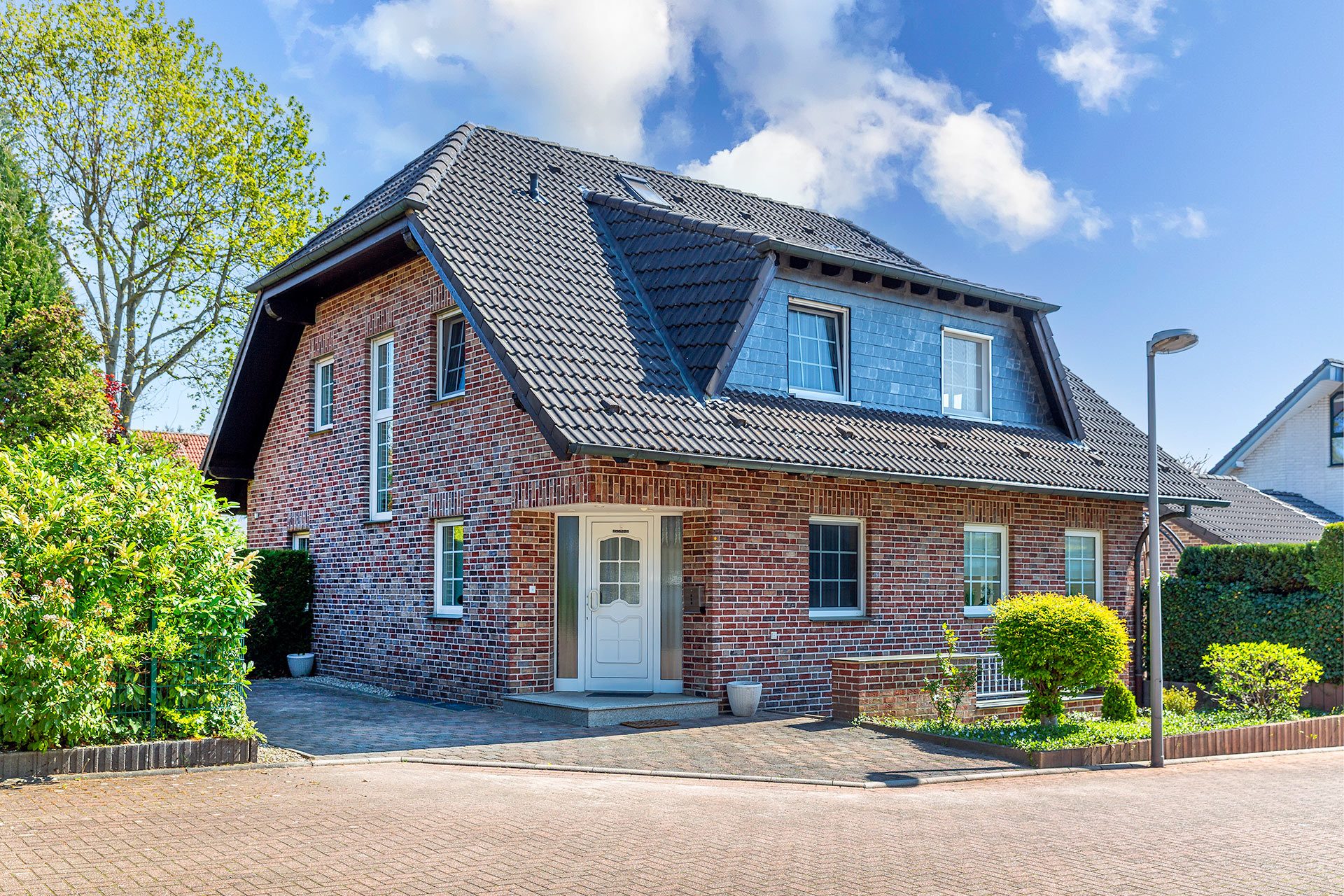Immobilienangebot - Gladbeck - Häuser - Viel Raum für Familie und Zukunft – freistehendes Einfamilienhaus in Gladbeck