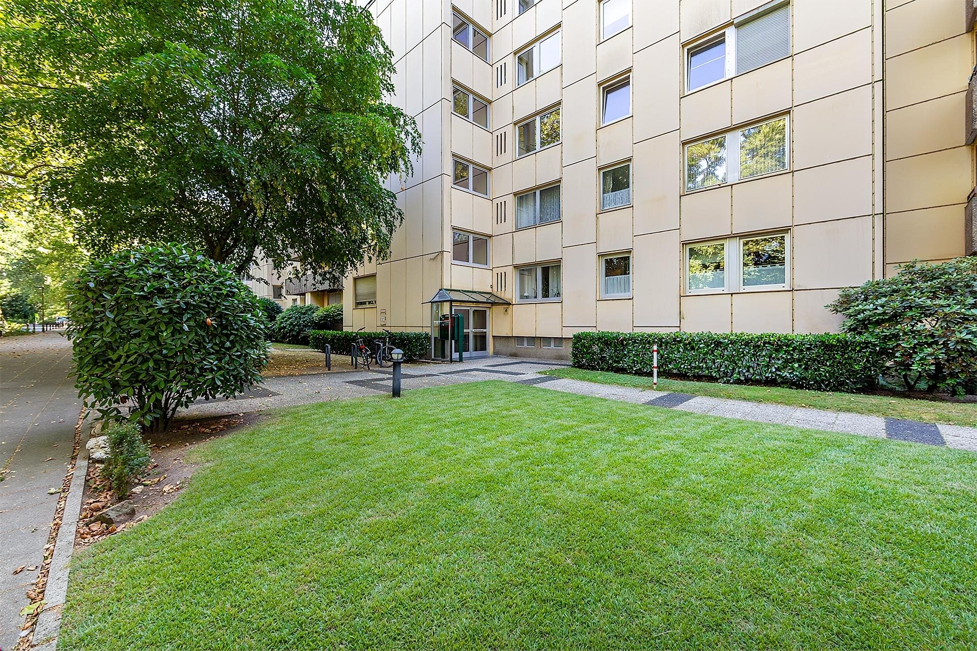 Immobilienangebot - Gelsenkirchen / Buer - Wohnungen - Großzügige 5-Zimmer-Wohnung mit viel Potenzial zur Neugestaltung