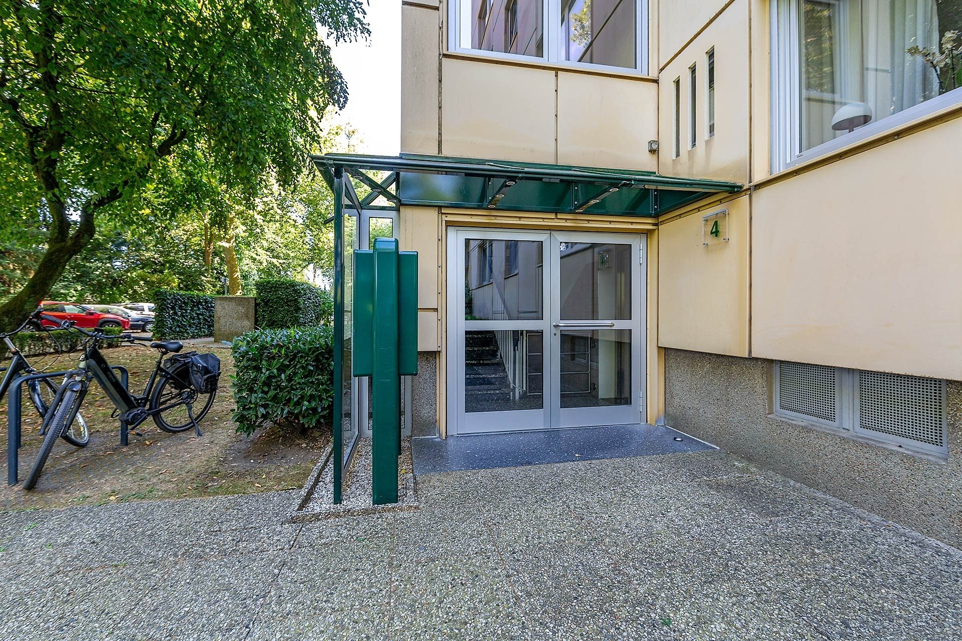 Immobilienangebot - Gelsenkirchen / Buer - Wohnungen - Großzügige 5-Zimmer-Wohnung mit viel Potenzial zur Neugestaltung! – HUNDT.IM
