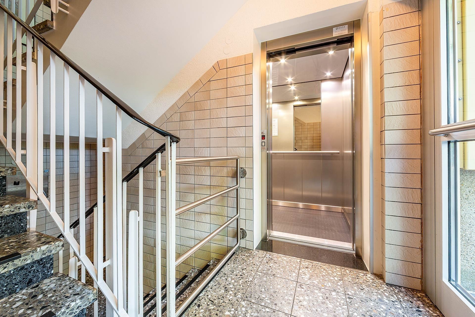 Immobilienangebot - Gelsenkirchen / Buer - Wohnungen - Großzügige 5-Zimmer-Wohnung mit viel Potenzial zur Neugestaltung